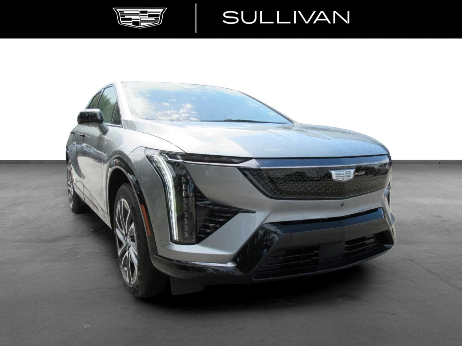 Certified 2025 Cadillac Optiq Sport 2 w/ LPO, Floor Liner Package AWD/4WD image 3
