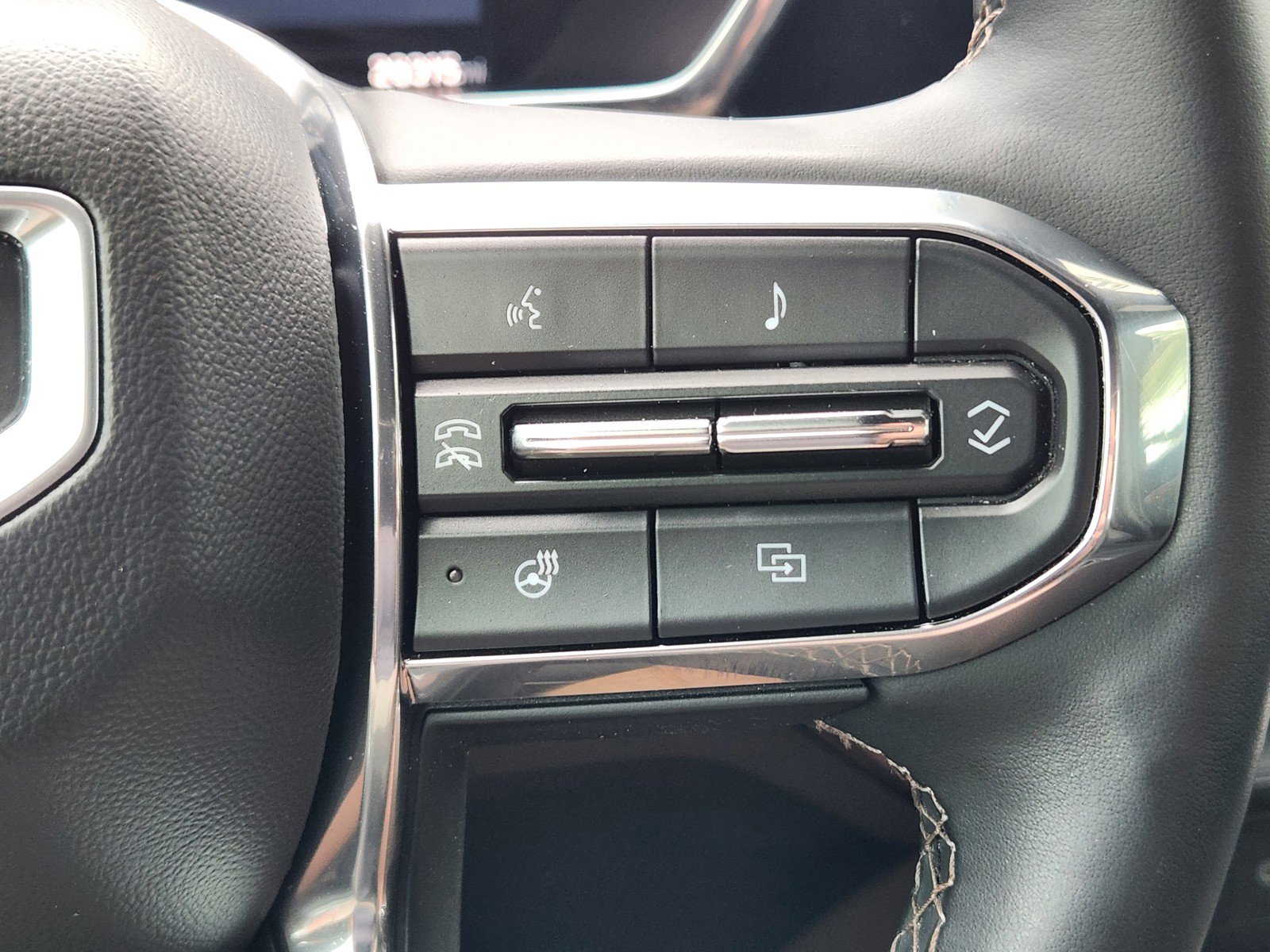 Used 2024 GMC Canyon Denali image 24