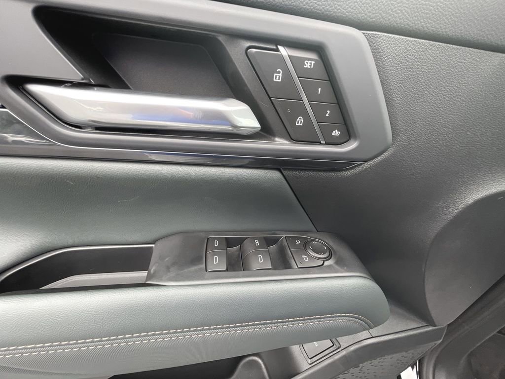 New 2026 GMC Terrain AT4 w/ Convenience Package III image 30