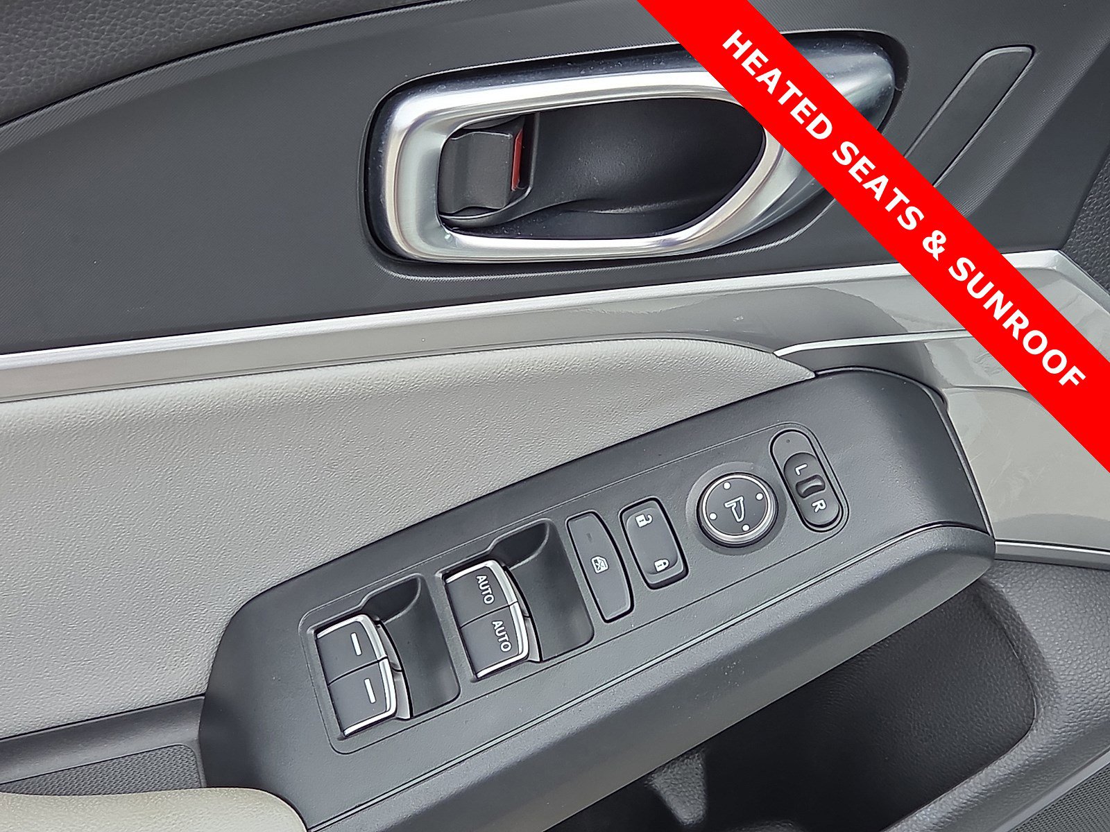 Used 2025 Acura Integra FWD image 13