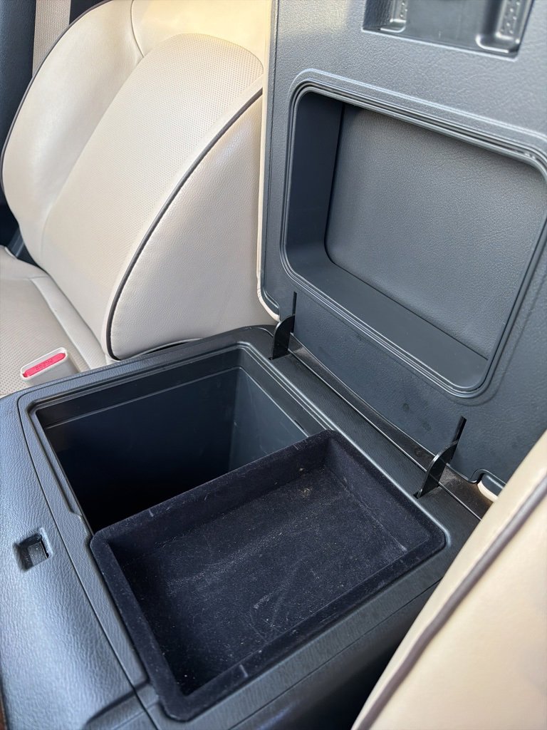 Used 2023 Nissan Armada SL image 25