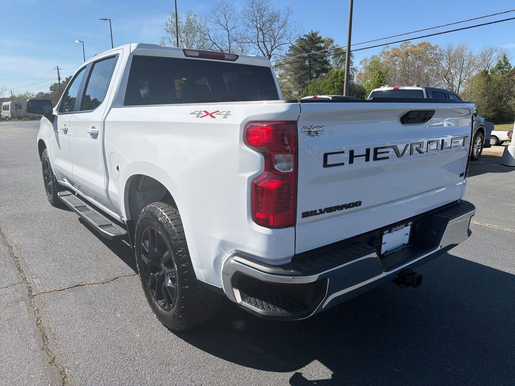 Used 2023 Chevrolet Silverado 1500 LT image 3