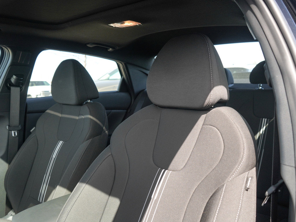 New 2026 Hyundai Elantra SEL Sport Premium image 17