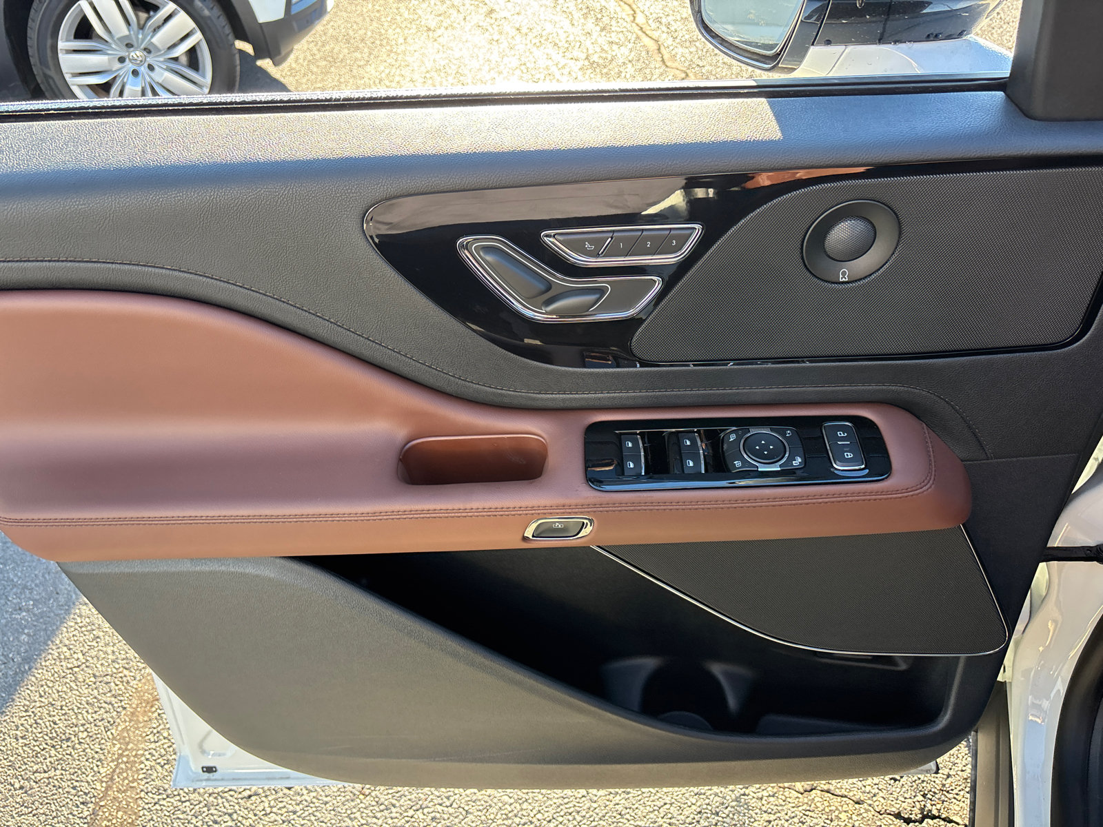 New 2027 Lincoln Aviator Reserve AWD/4WD image 11