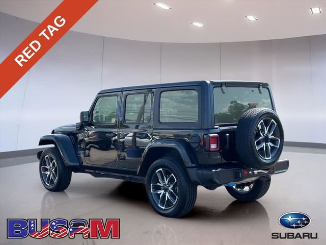 Used 2024 Jeep Wrangler Unlimited image 6