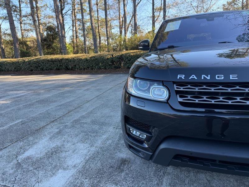 Used 2016 Land Rover Range Rover Sport SE image 16