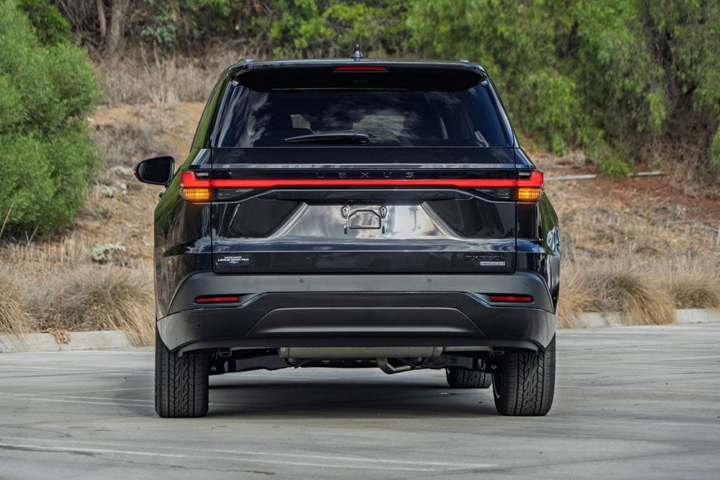 New 2026 Lexus TX 500h AWD image 10