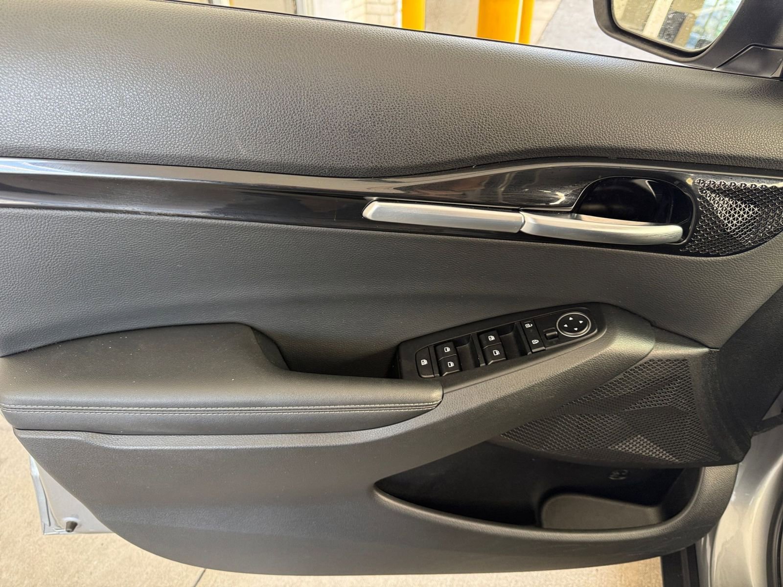 Used 2025 Kia Seltos S image 18