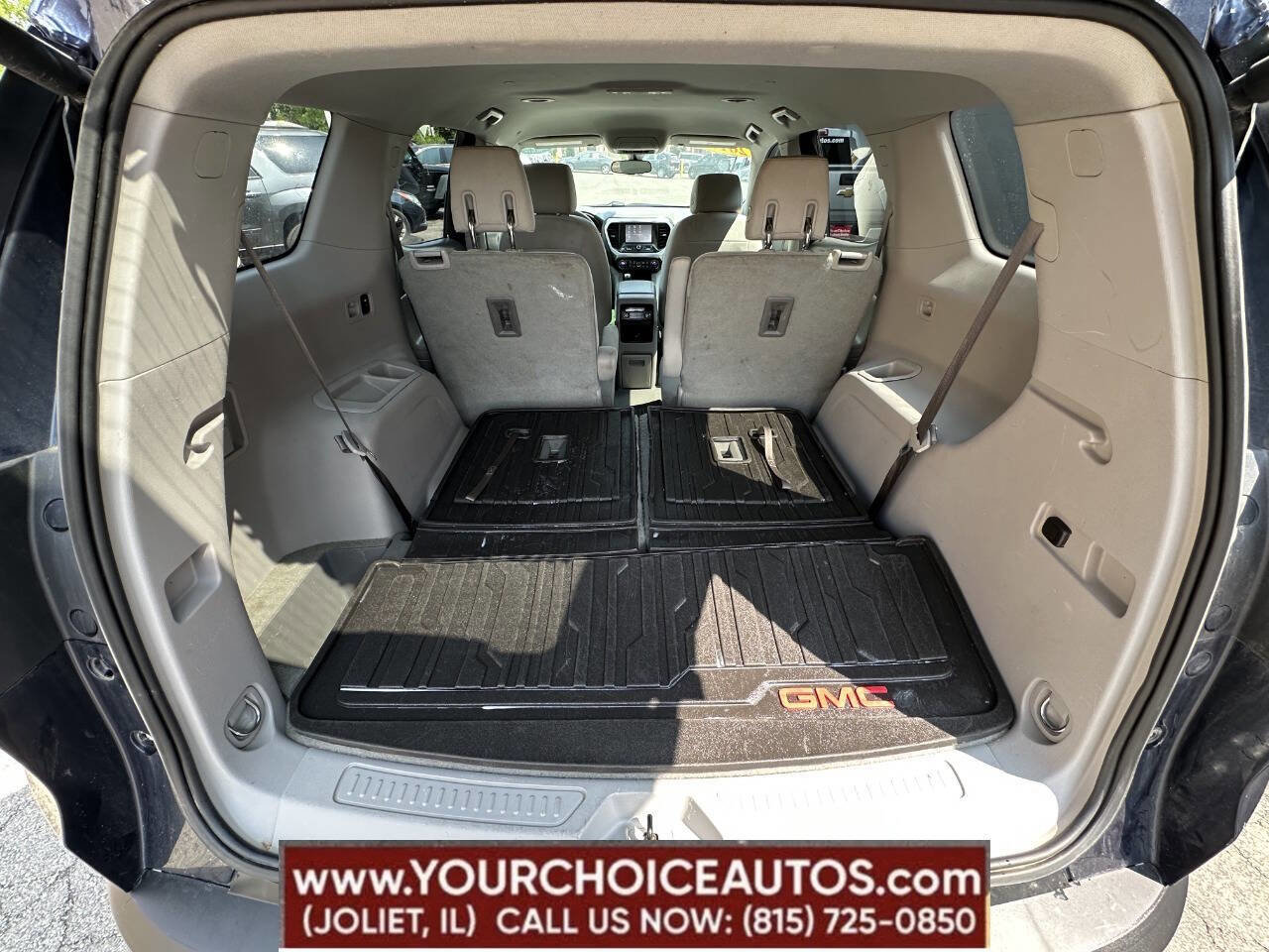 Used 2017 GMC Acadia SLE image 6