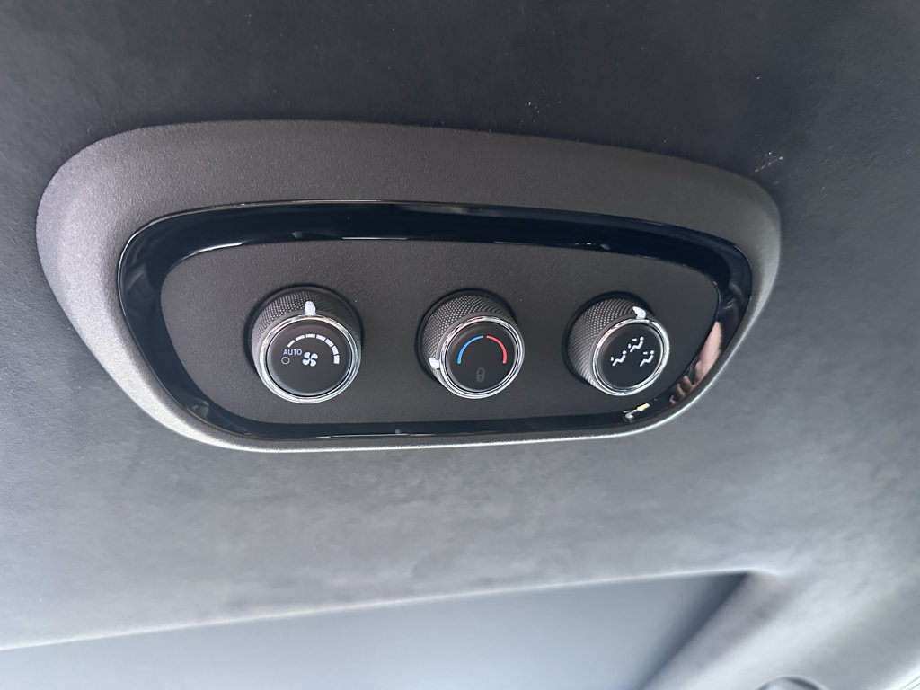 Used 2022 Dodge Durango Citadel RWD image 12