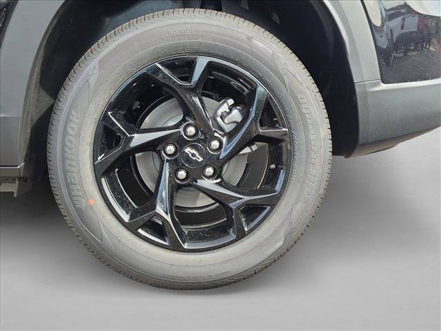 New 2026 Chevrolet Trax LT w/ Driver Confidence Package FWD image 10