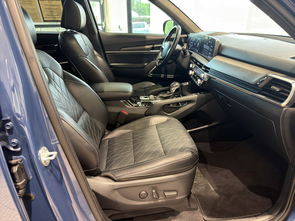 Used 2024 Kia Telluride SX Prestige X-Pro AWD/4WD image 28