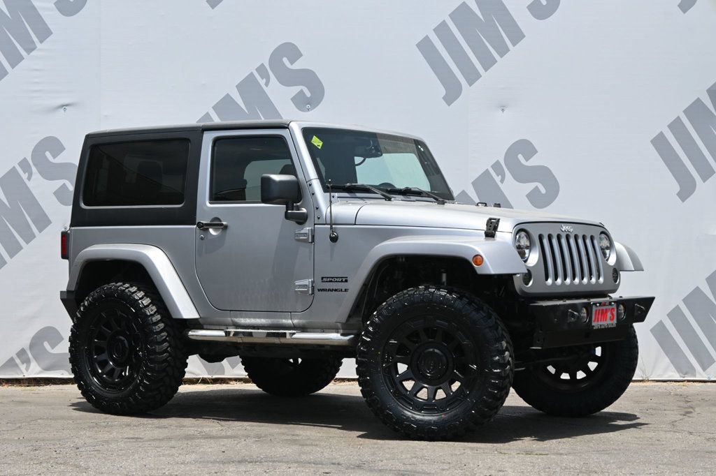 Used 2015 Jeep Wrangler Sport w/ Quick Order Package 24S AWD/4WD image 3