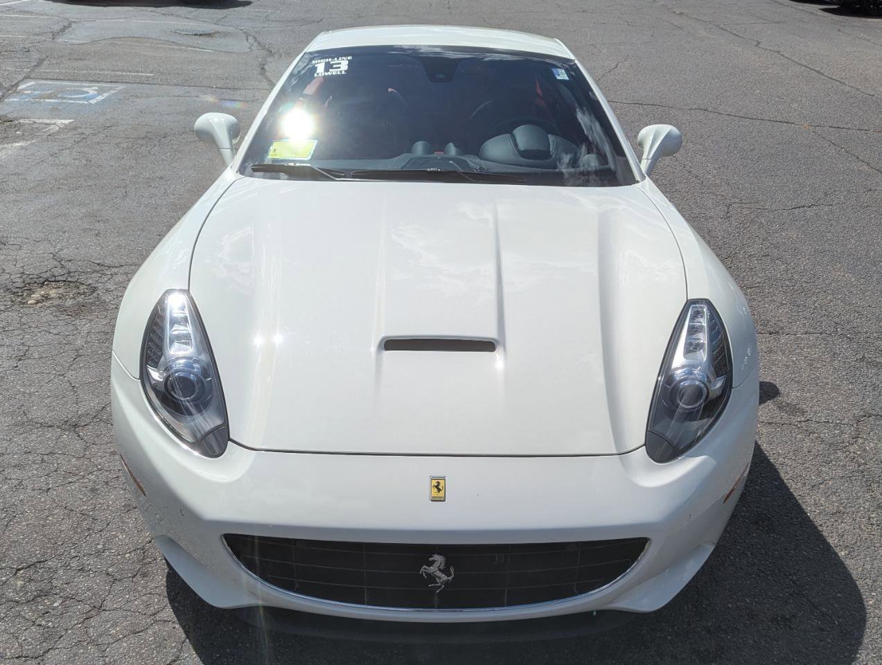 Used 2013 Ferrari California RWD image 3