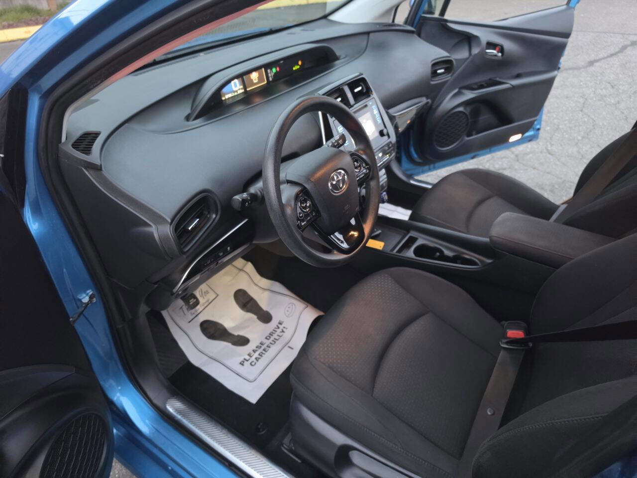 Used 2019 Toyota Prius LE FWD image 24