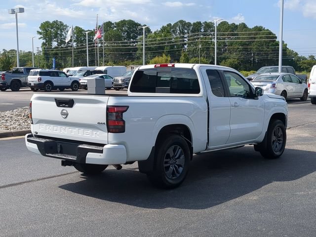 Used 2025 Nissan Frontier SV w/ SV Convenience Package AWD/4WD image 3