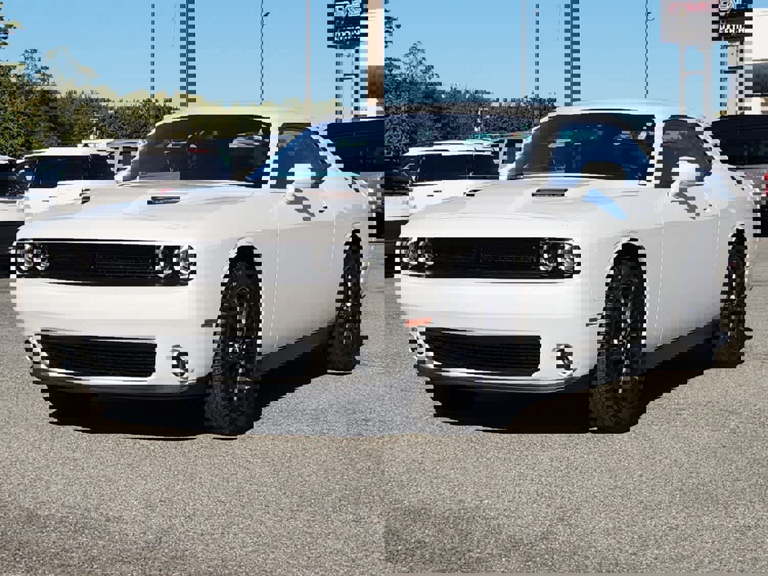 Used 2023 Dodge Challenger SXT w/ Blacktop Package image 1