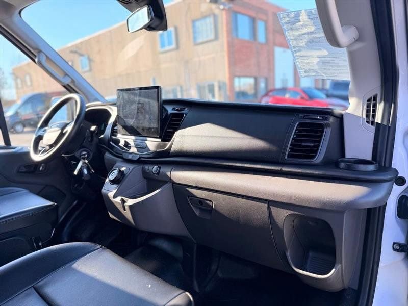 Used 2022 Ford E-Transit 148 High Roof Extended RWD image 11