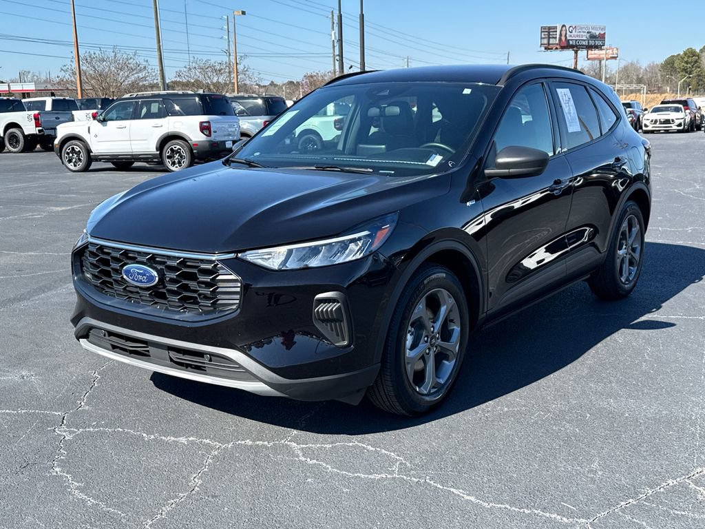 Certified 2025 Ford Escape ST-Line image 3