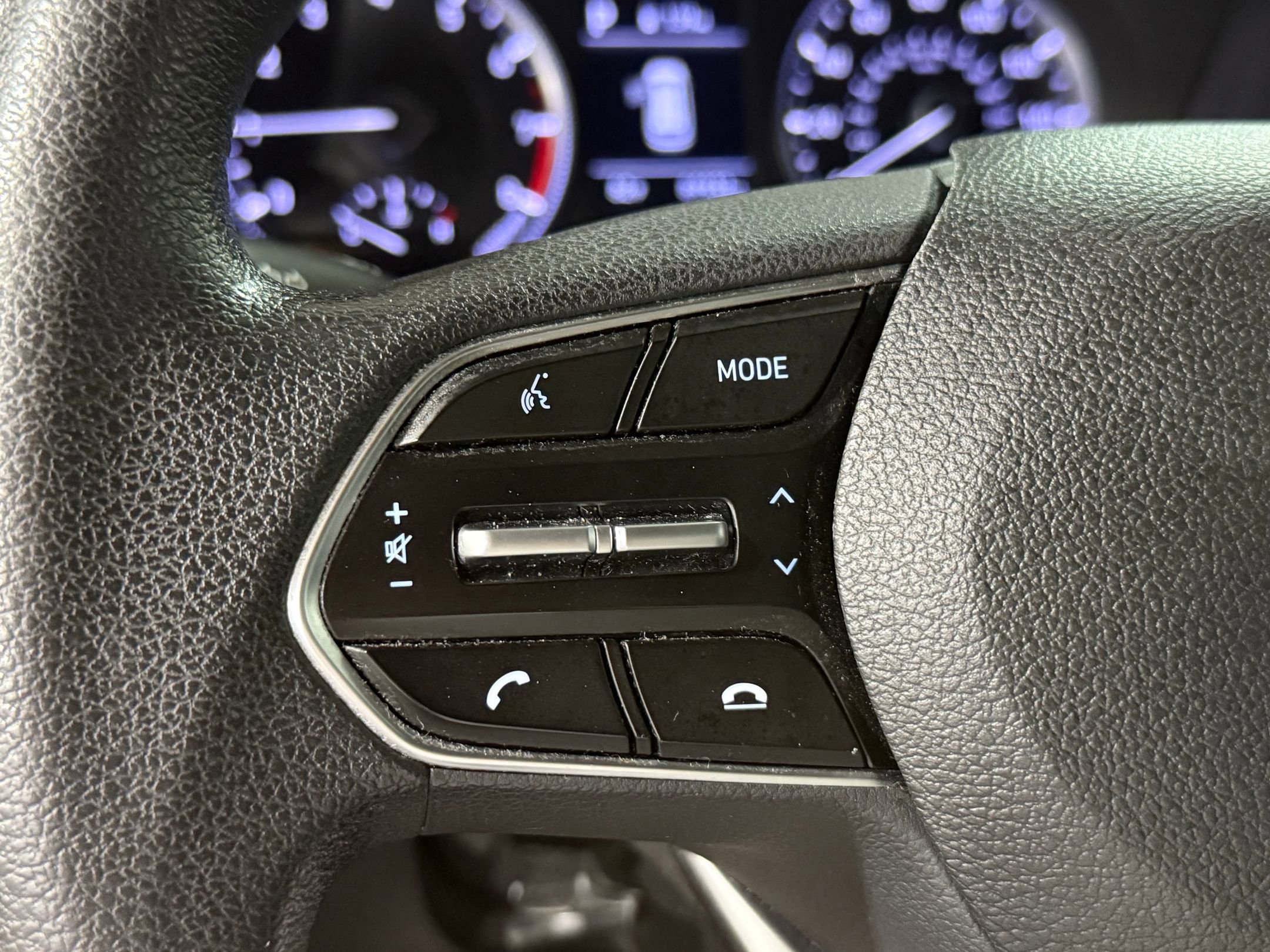 Used 2019 Hyundai Santa Fe SE image 14