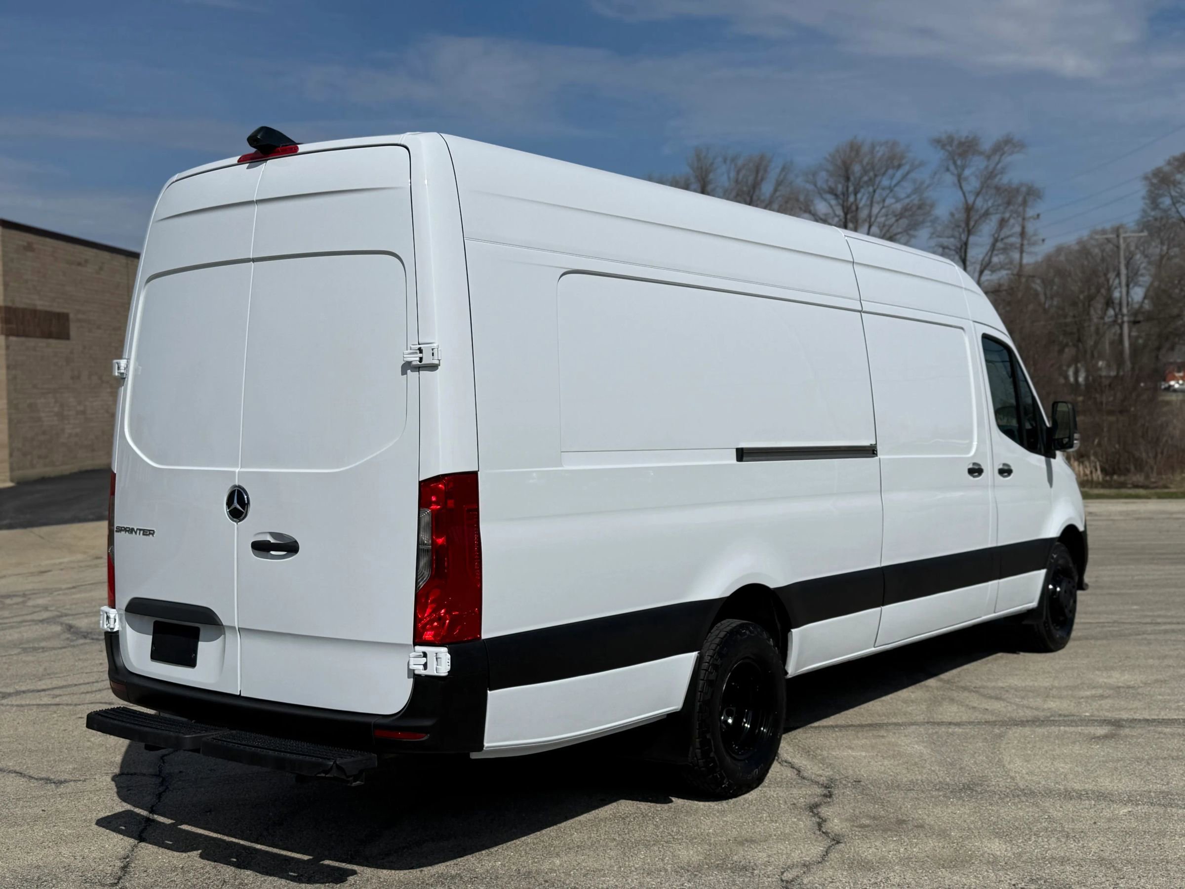Used 2021 Mercedes-Benz Sprinter 4500 image 4