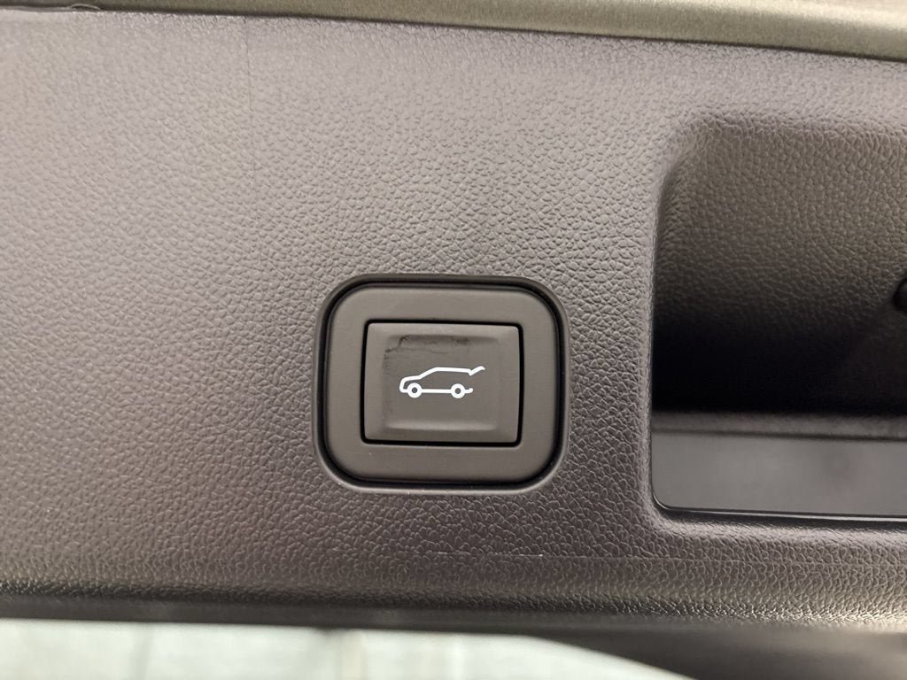 New 2026 Chevrolet Equinox EV LT w/ Convenience Package II AWD/4WD image 34