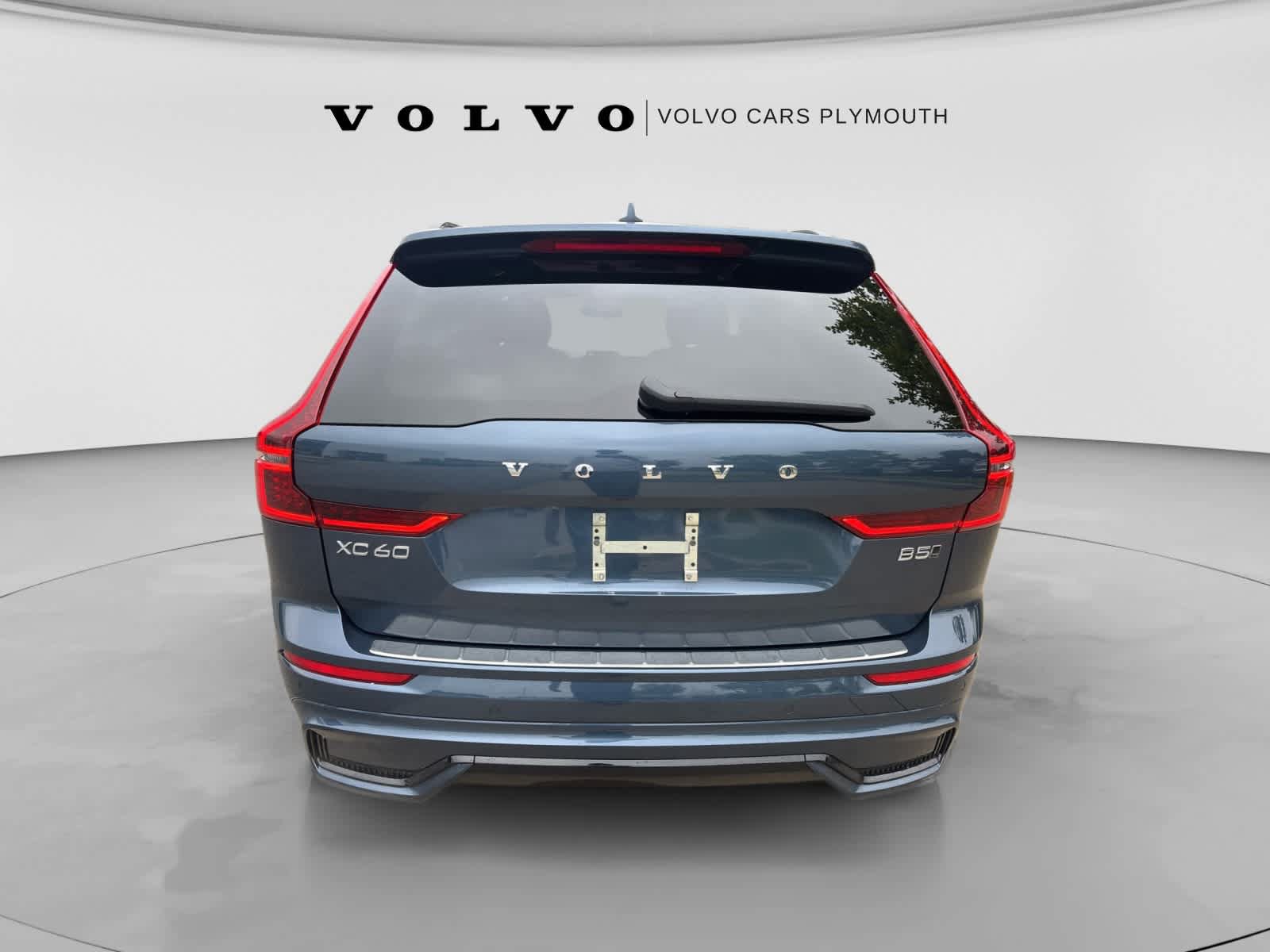 Used 2026 Volvo XC60 B5 Plus AWD/4WD image 10