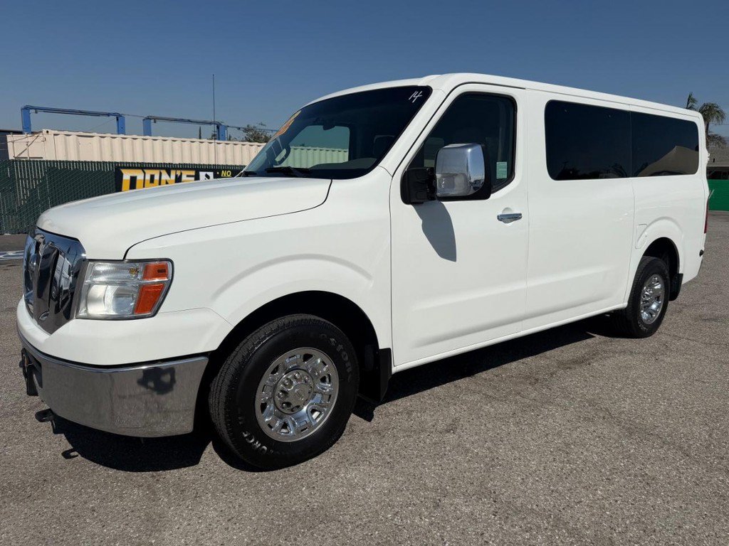 Used 2015 Nissan NV 3500 SV w/ Technology Package RWD image 12