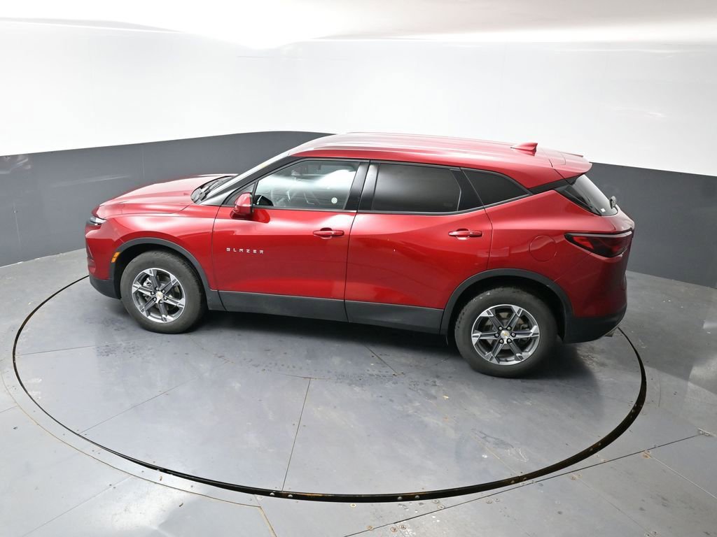 Used 2025 Chevrolet Blazer LT AWD/4WD image 20
