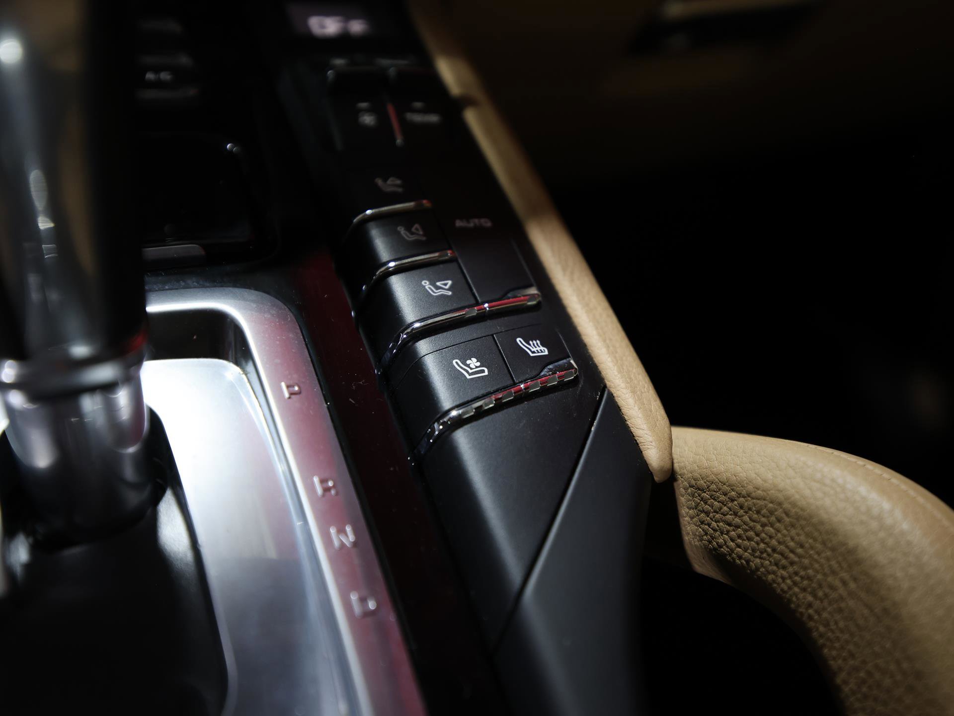 Used 2017 Porsche Cayenne S w/ Premium Plus Package image 22