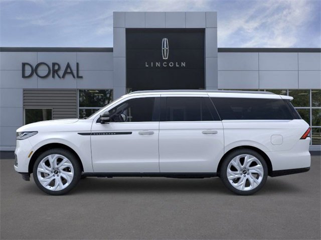 New 2025 Lincoln Navigator L Black Label image 3