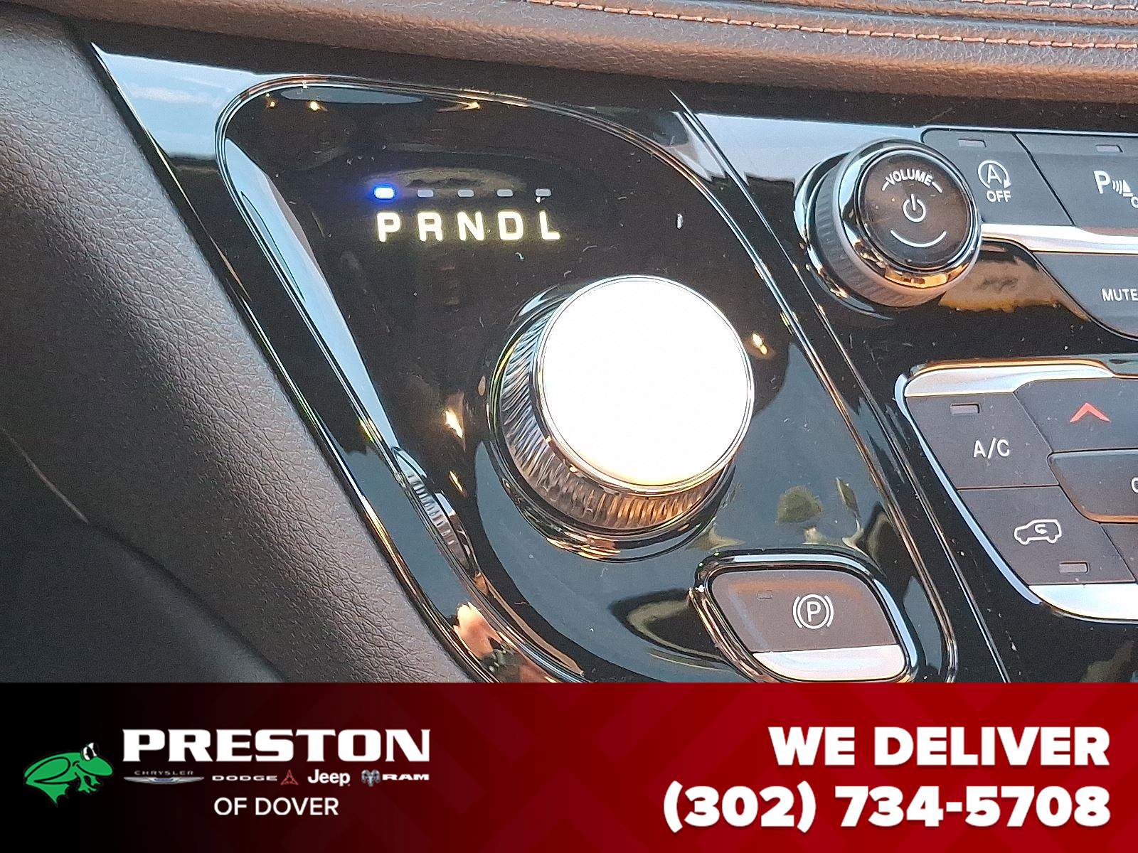 New 2026 Chrysler Pacifica Pinnacle w/ Trailer Tow Group image 16