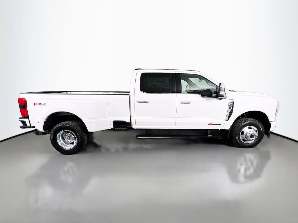 New 2026 Ford F350 Platinum w/ Platinum Plus Package AWD/4WD image 18
