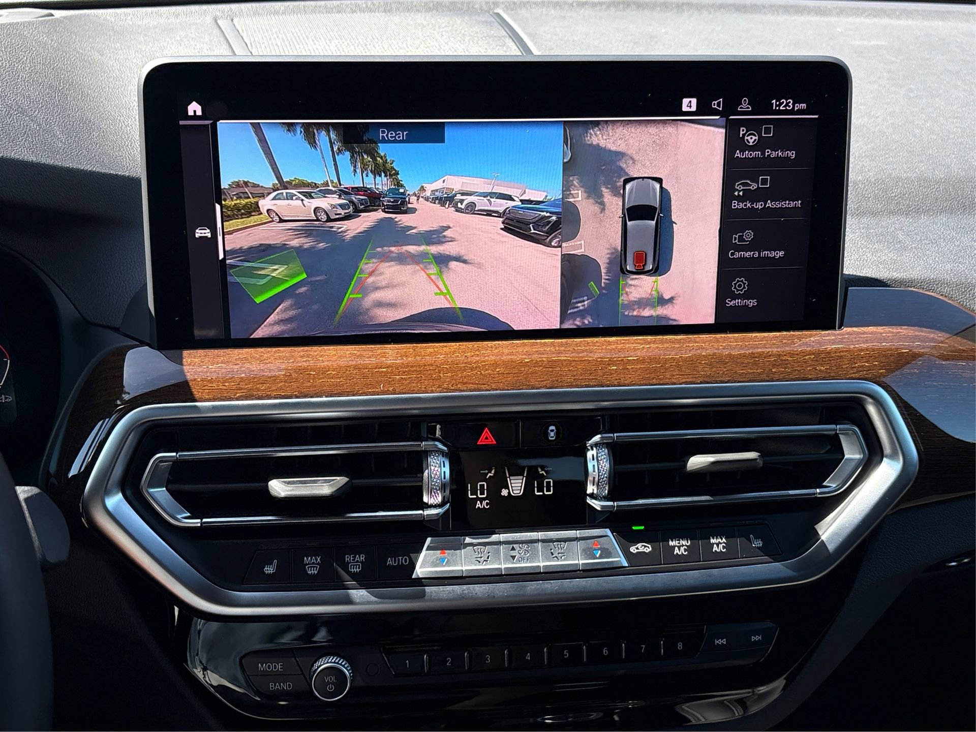 Used 2024 BMW X3 xDrive30i w/ Premium Package image 25