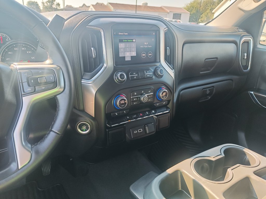 Used 2022 Chevrolet Silverado 1500 LT AWD/4WD image 20