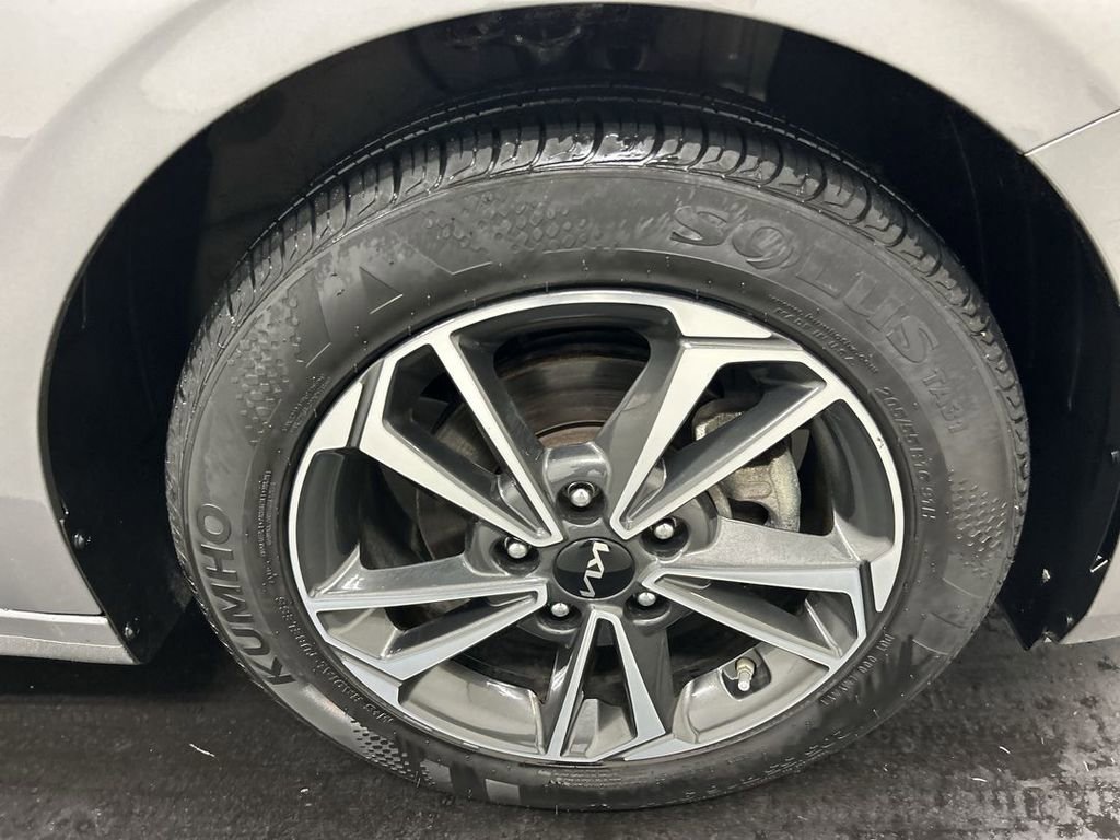 Certified 2023 Kia Forte LXS w/ LXS Technology Package image 8