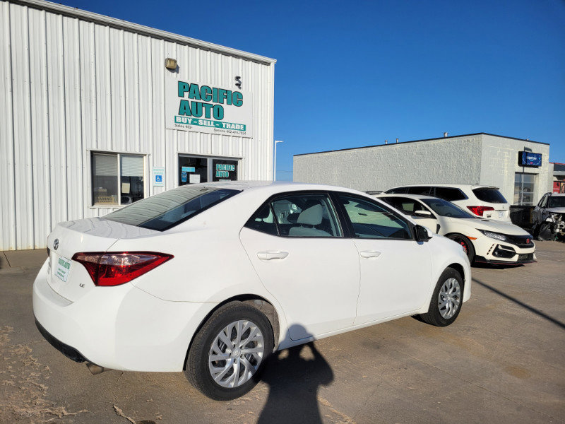 Used 2018 Toyota Corolla LE image 7