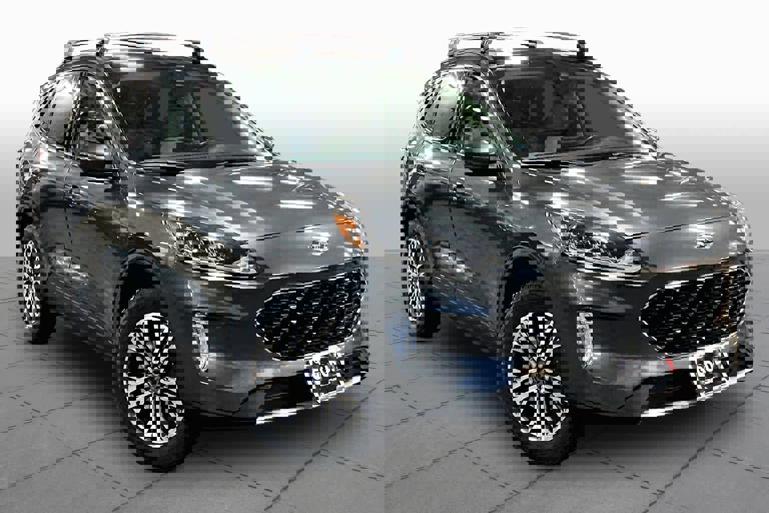 Used 2020 Ford Escape SEL image 3