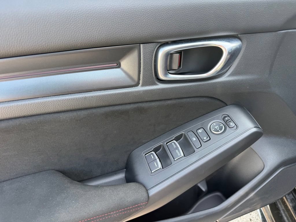 Used 2023 Honda Civic Type R image 17