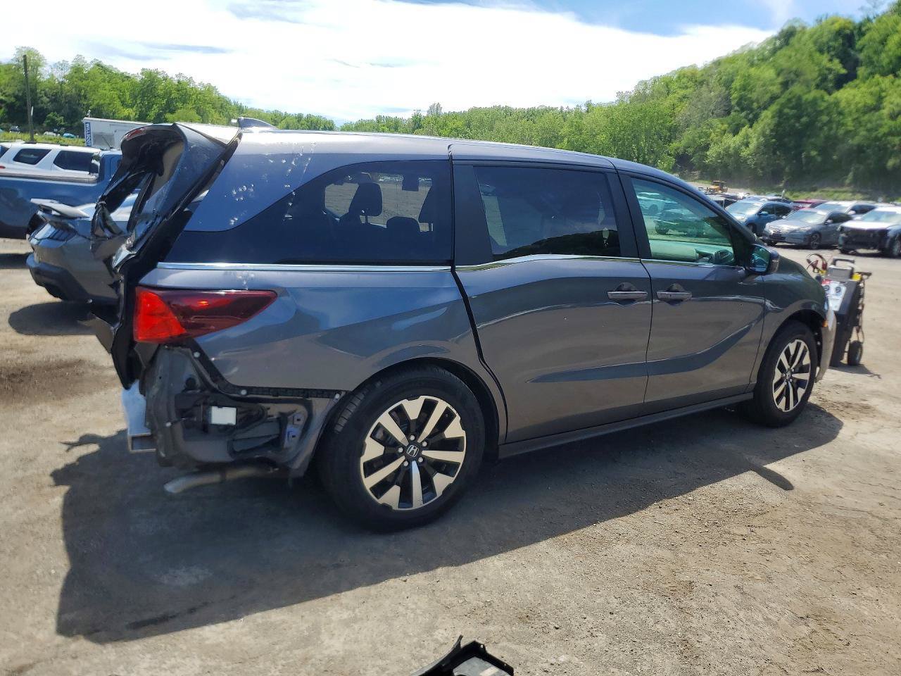 Used 2025 Honda Odyssey EX-L image 5