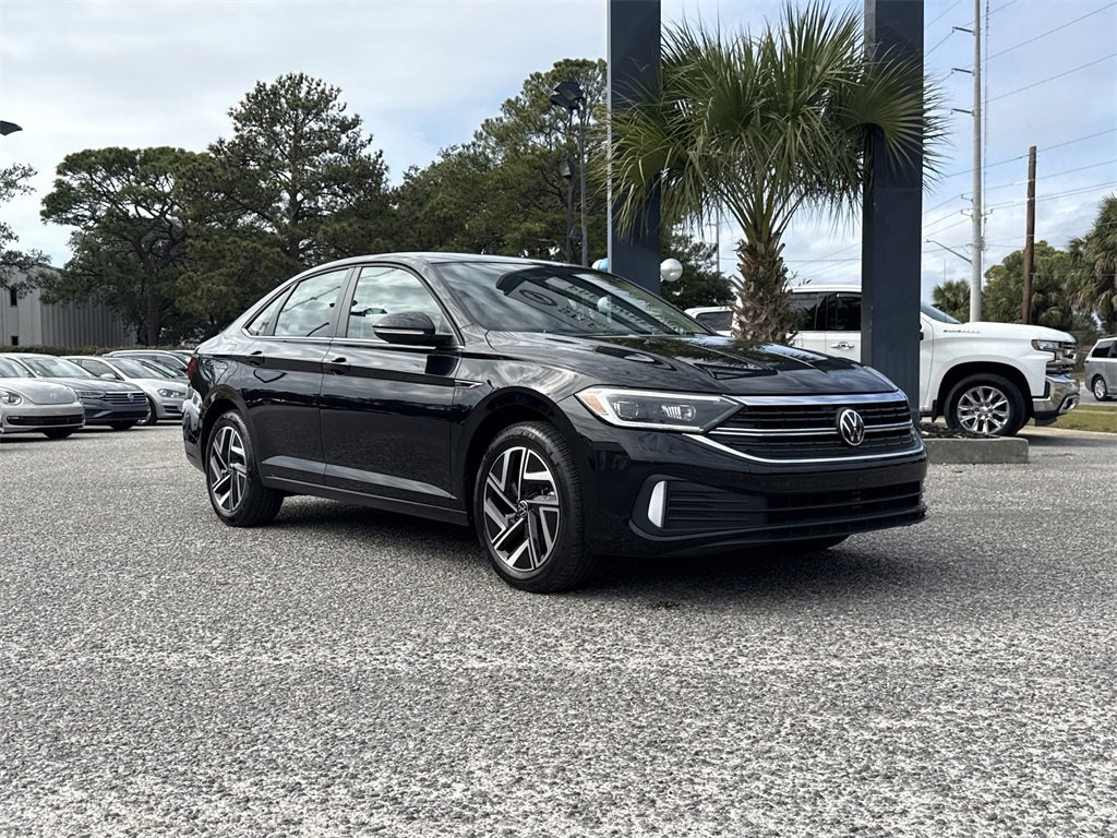 Used 2024 Volkswagen Jetta SEL image 9