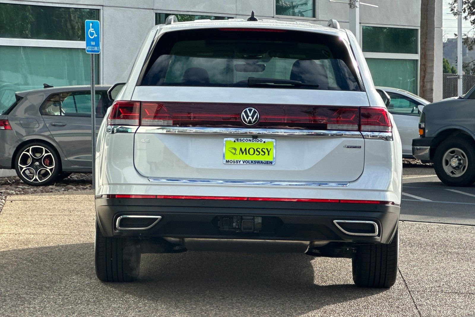 New 2026 Volkswagen Atlas SE image 5