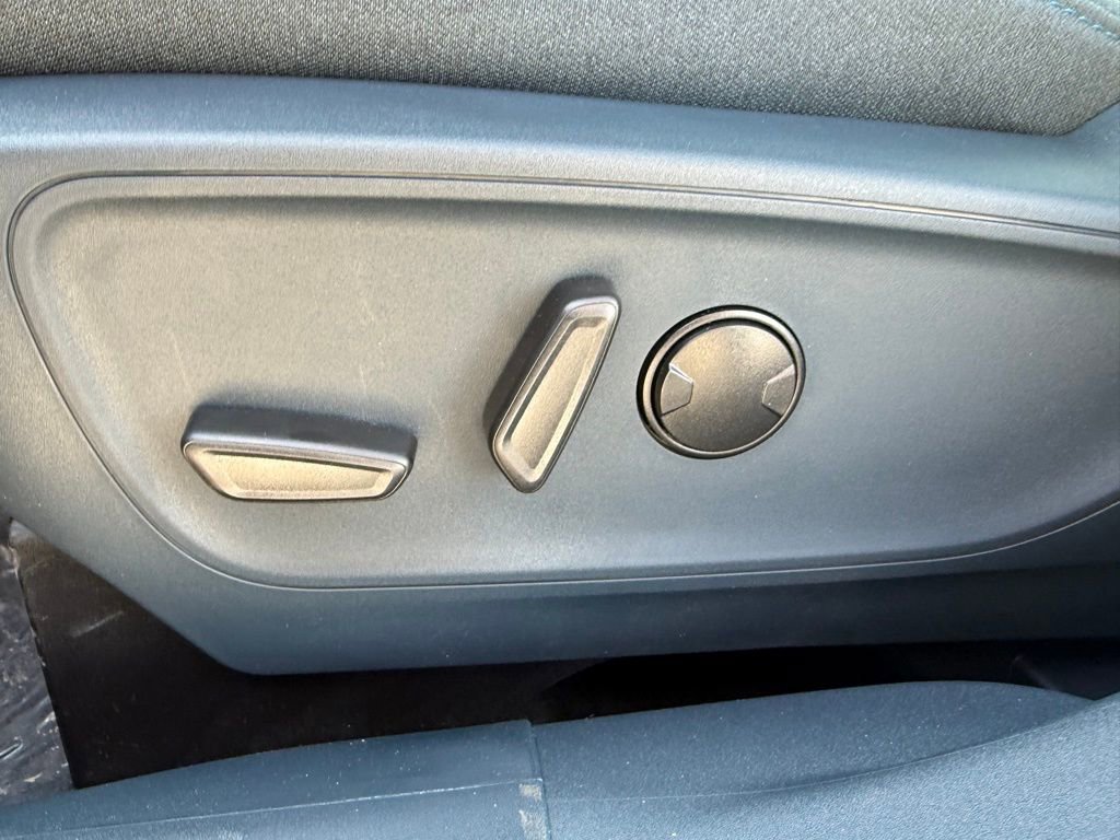 New 2026 Ford Maverick XLT w/ XLT Luxury Package image 7