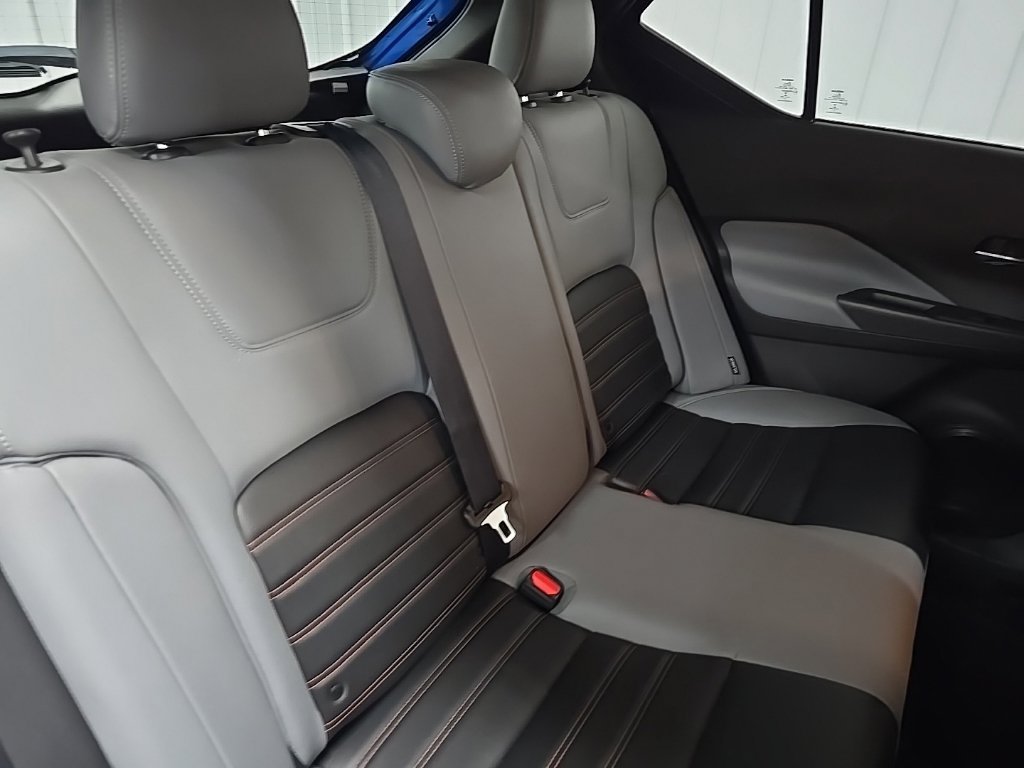 Used 2021 Nissan Kicks SR FWD image 17