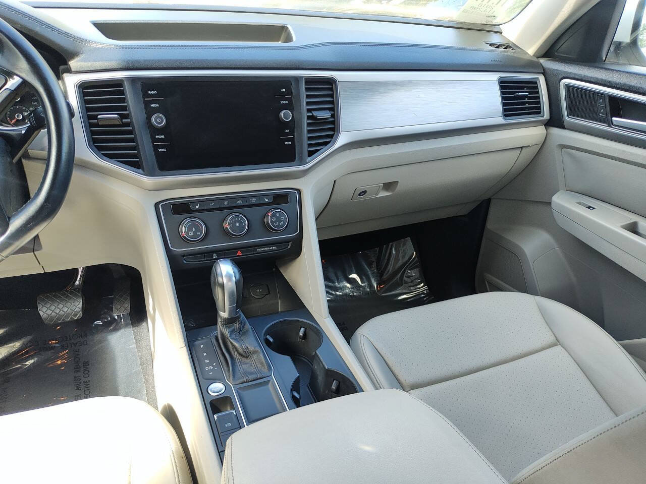 Used 2018 Volkswagen Atlas SE FWD image 32