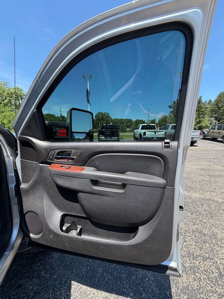 Used 2012 GMC Sierra 2500 SLT w/ SLT Convenience Package AWD/4WD image 14