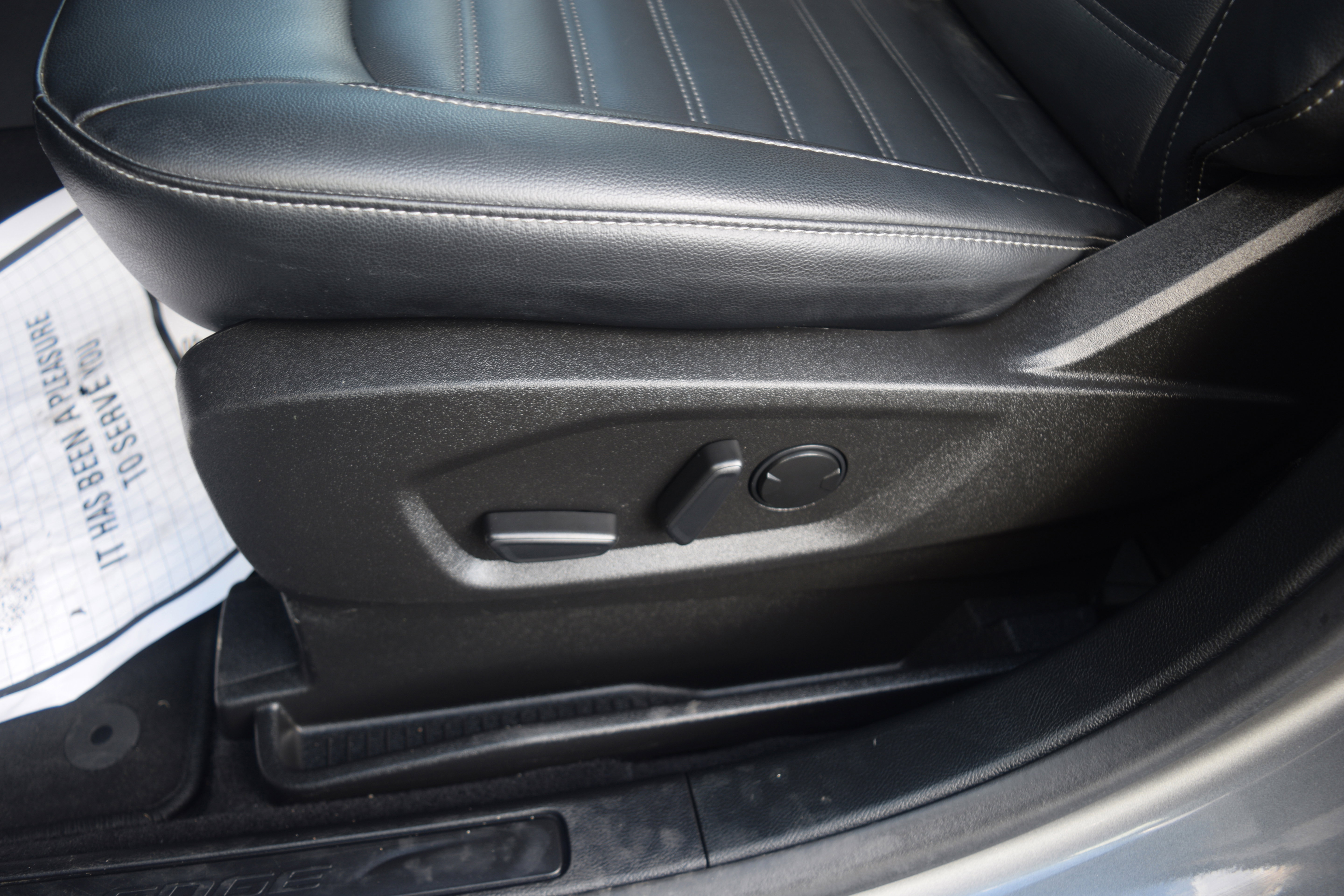 Used 2023 Ford Edge SEL w/ Convenience Package image 19