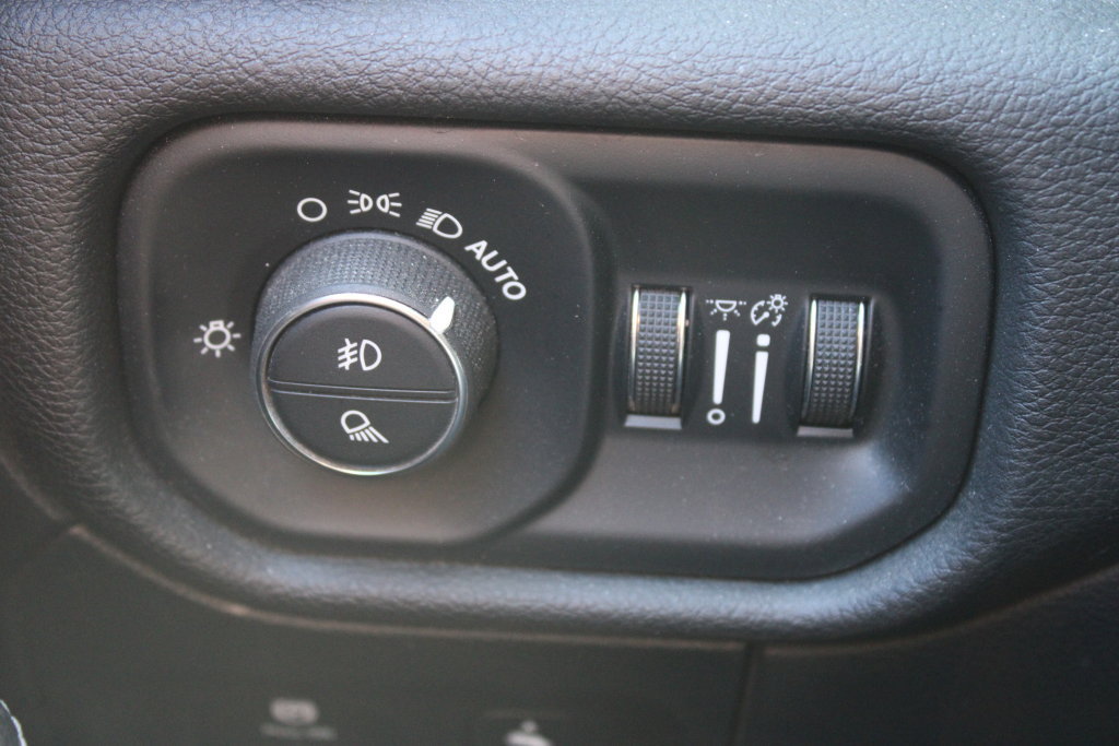 Used 2024 RAM 1500 Rebel w/ Rebel Level 2 Equipment Group AWD/4WD image 30