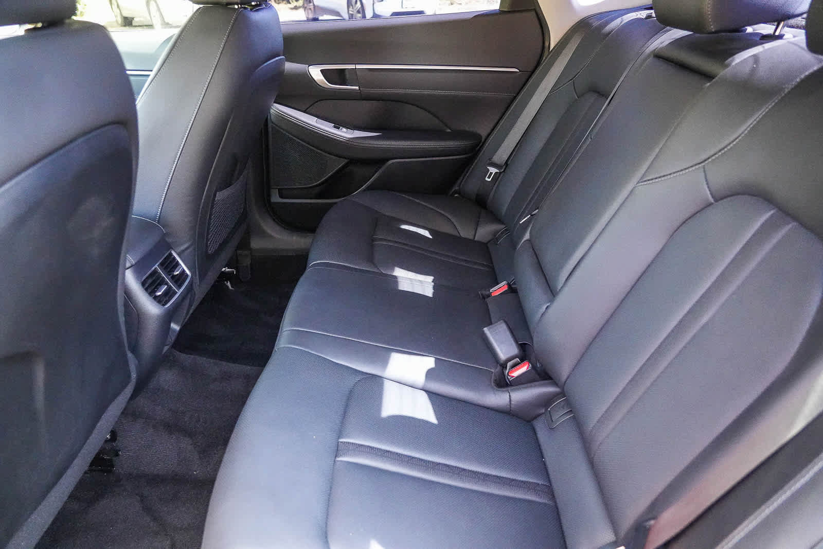 Used 2023 Hyundai Sonata Limited FWD image 19