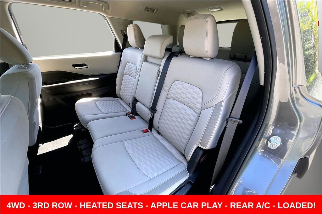 Used 2022 Nissan Pathfinder SV AWD/4WD image 21